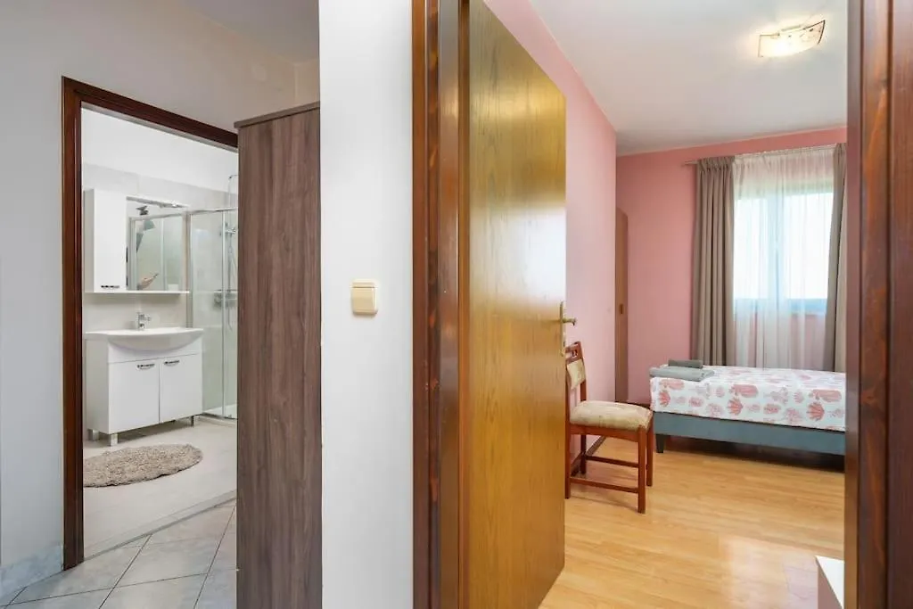 Ruza Apartamento Višnjan